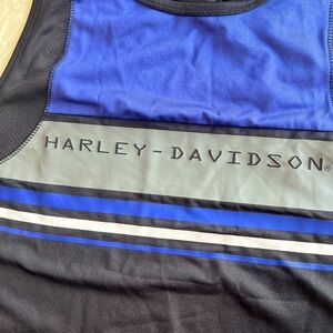 Harley-Davidson tank top with mesh arm decoration .